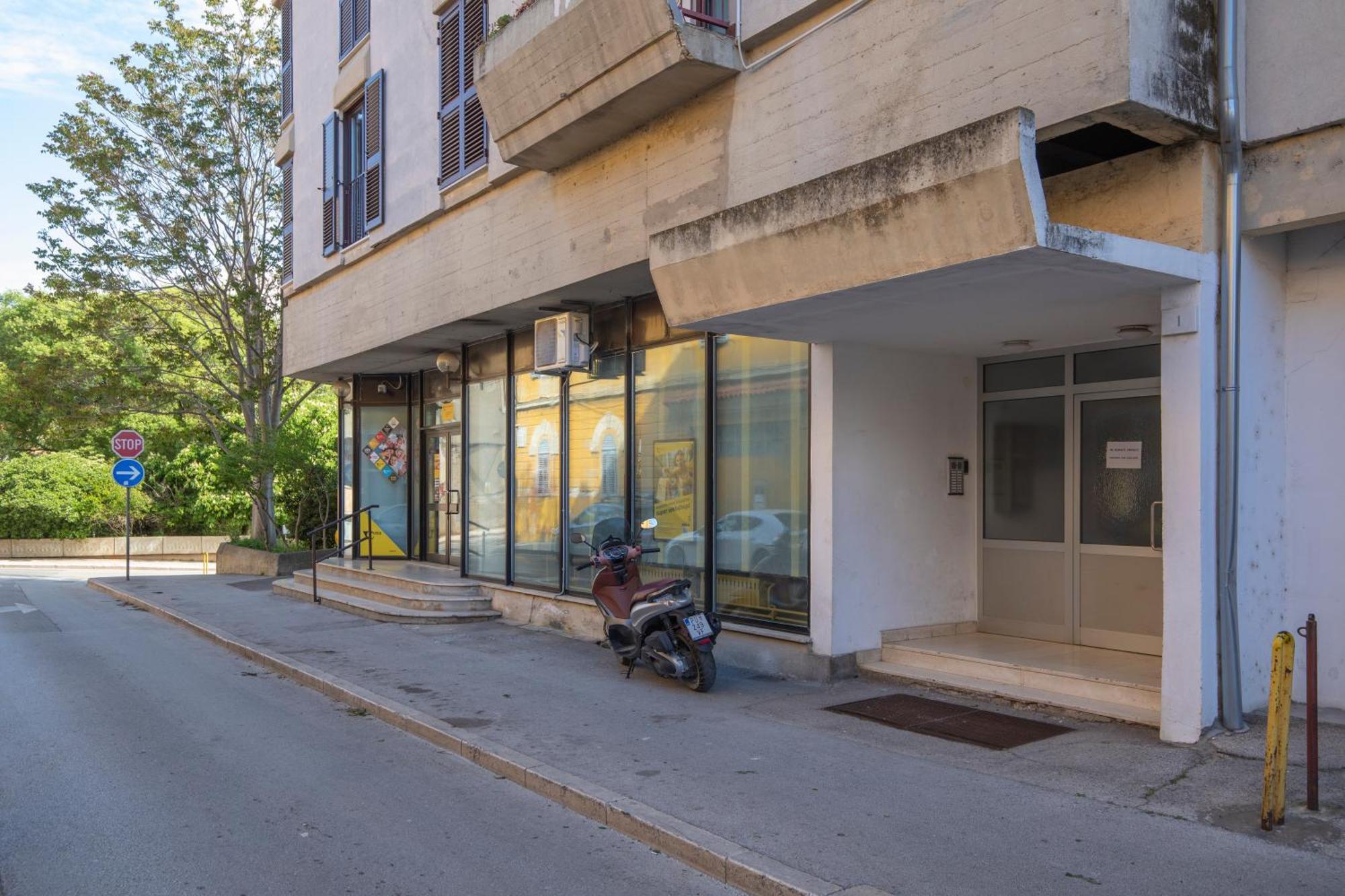 City Market Apartments بولا المظهر الخارجي الصورة