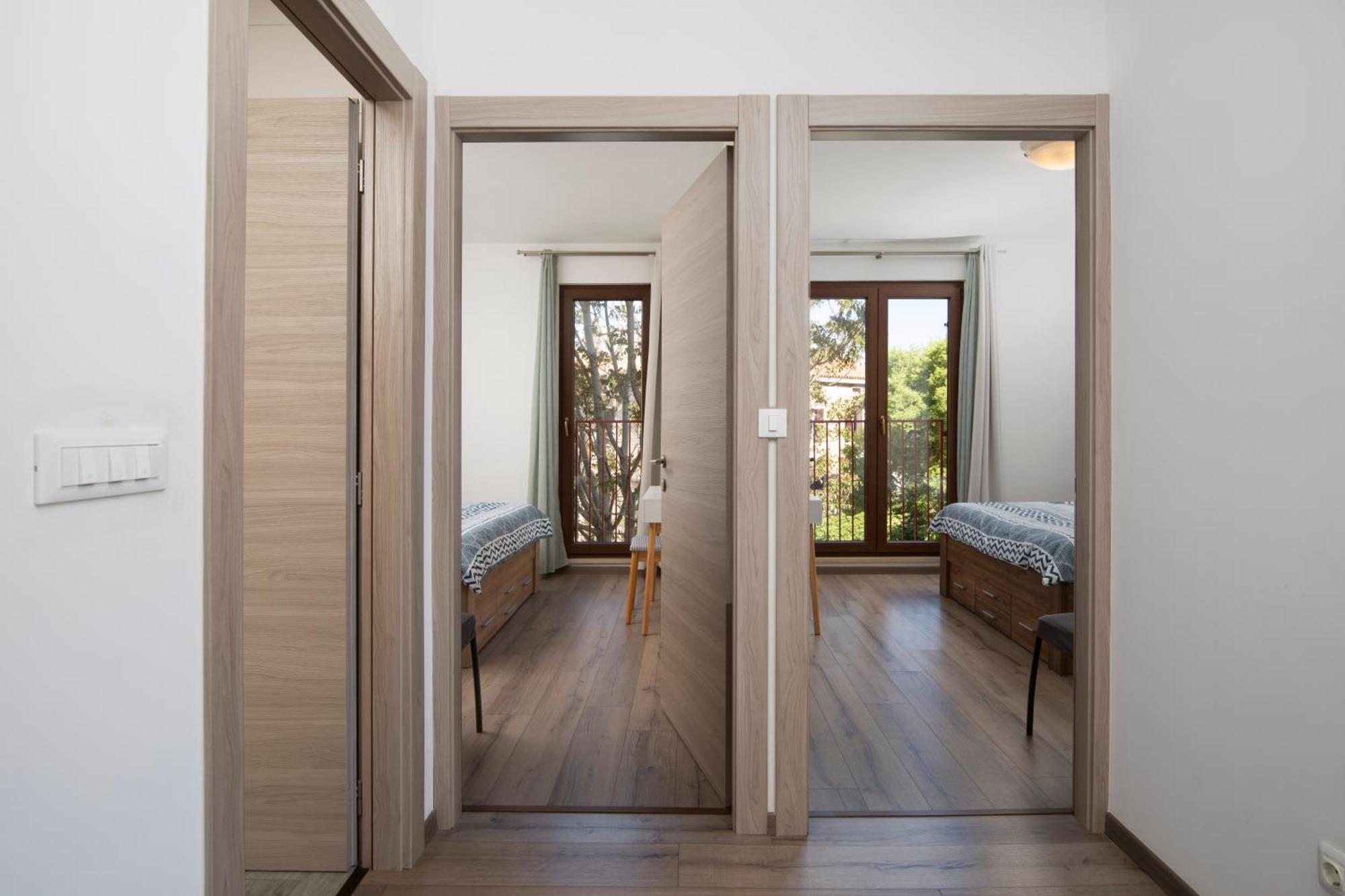 City Market Apartments بولا المظهر الخارجي الصورة