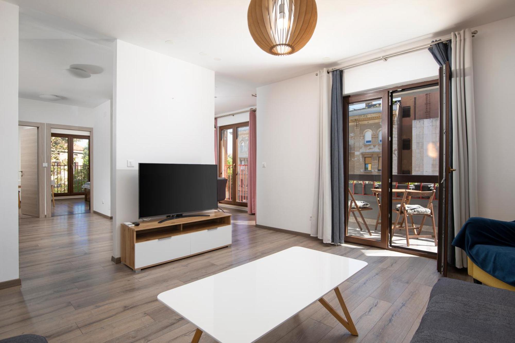 City Market Apartments بولا المظهر الخارجي الصورة