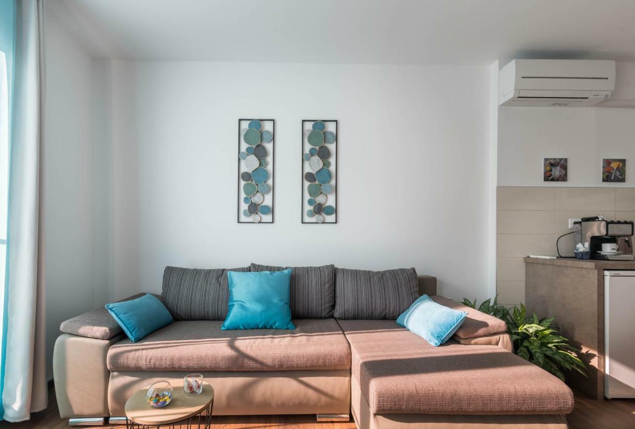City Market Apartments بولا المظهر الخارجي الصورة