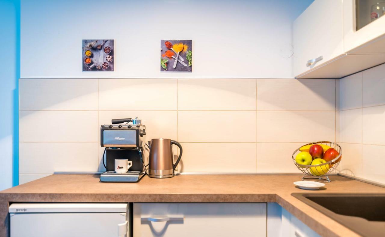 City Market Apartments بولا المظهر الخارجي الصورة