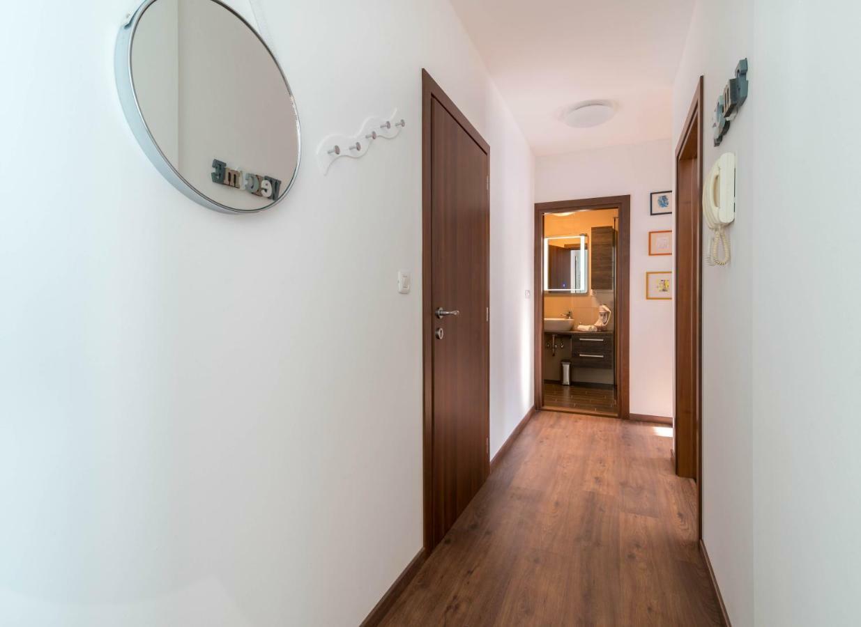 City Market Apartments بولا المظهر الخارجي الصورة
