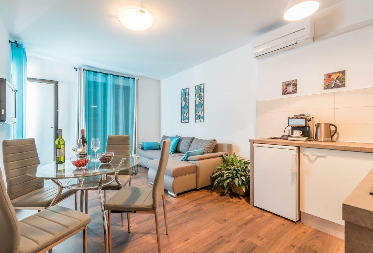 City Market Apartments بولا المظهر الخارجي الصورة